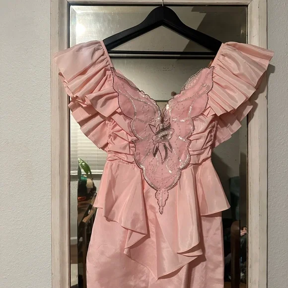 80s Vintage JC Penneys Elegant Pink Ruffled with Sequin Detail Dress - Picture 3 of 6
